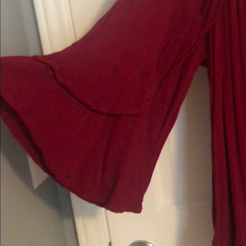 Maroon Flowy Top - Picture 2 of 3